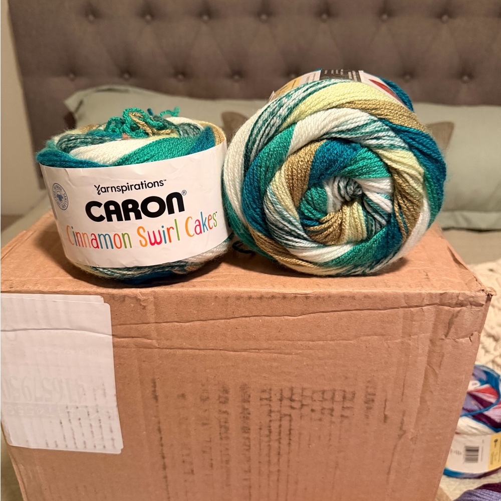 Carbon Yarnspirations Caron Cinnamon Swirl Cakes - Teal, Green, Gold, White